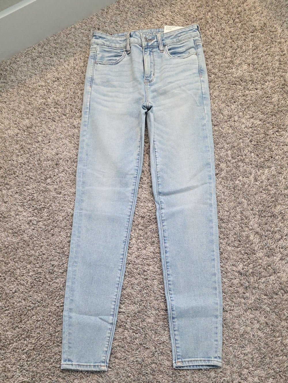 American Eagle Outfitters Light Blue High-Rise Skinny Jeans